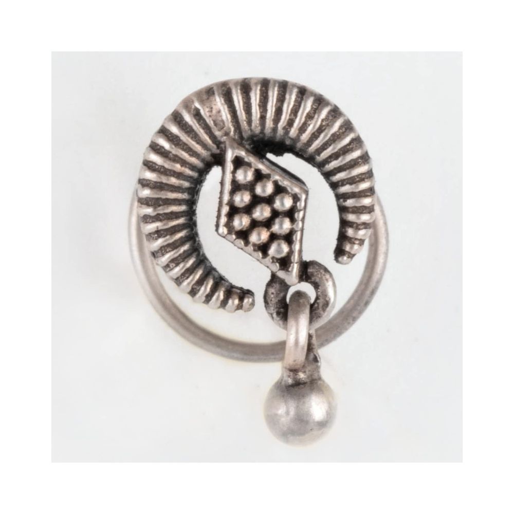 Buy Oxidised Vestita Bloom Bracelet In 925 Silver from Shaya by CaratLane